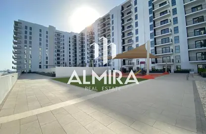 Apartment - 3 Bedrooms - 4 Bathrooms for rent in Waters Edge - Yas Island - Abu Dhabi