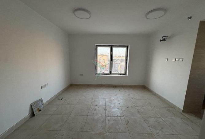 78587100 - Property Image 2