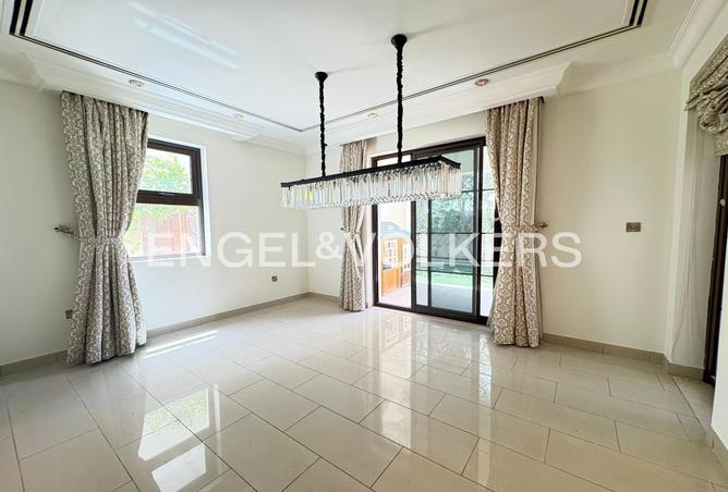 74247977 - Property Image 3