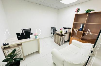 Office Space - Studio - 1 for rent in Silver Home Building - Hor Al Anz - Deira - Dubai
