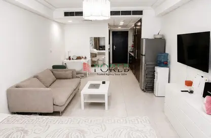 Apartment - 1 Bathroom for rent in Goldcrest Views 2 - JLT Cluster J - Jumeirah Lake Towers - Dubai