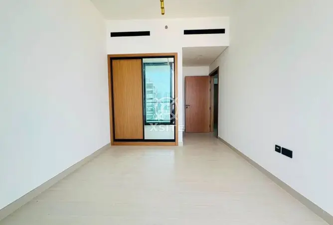 156017000 - Property Image 3