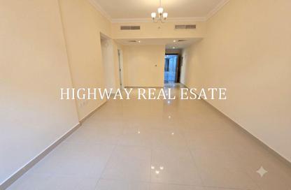 Apartment - 1 - 2 for rent in Muwailih Building - Muwaileh - Sharjah