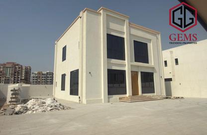 Villa - 5 Bedrooms - 6 Bathrooms for rent in International City Phase 2 - Al Warsan 4 - Al Warsan - Dubai