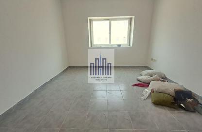 Apartment - 1 Bedroom - 1 Bathroom for rent in Muwailih Building - Muwaileh - Sharjah