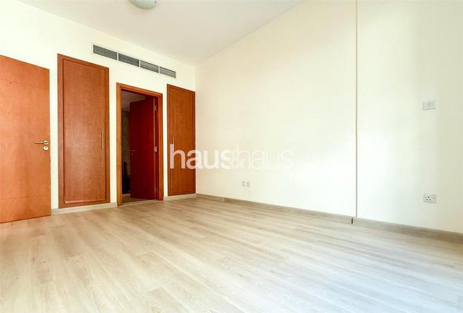 74236822 - Property Image 3