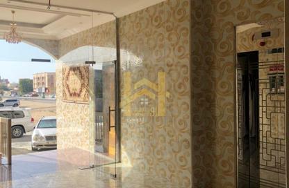 عمارة بالكامل - استوديو - 4 حمامات للايجار في فلل الروضة 2 - 2  الروضة - الروضة - عجمان