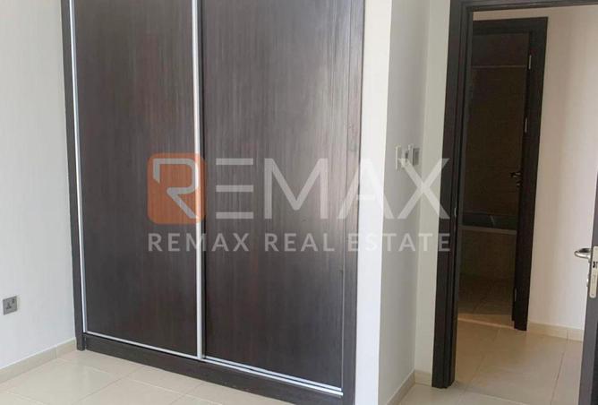 70290945 - صورة العقار 3