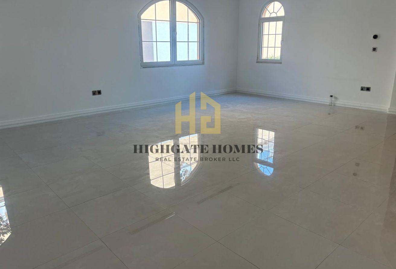 Single Row 5Br Legacy Villa | Huge Plot photo 3