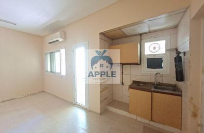 Apartment - Studio - 1 Bathroom for rent in Muwaileh 3 Building - Muwaileh - Sharjah