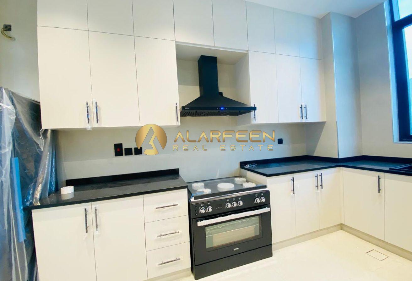 5BR+Maidroom | Spacious Villa | Burj khalifa View photo 8