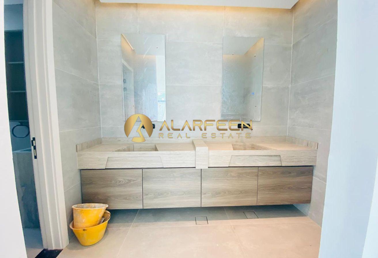 5BR+Maidroom | Spacious Villa | Burj khalifa View photo 13