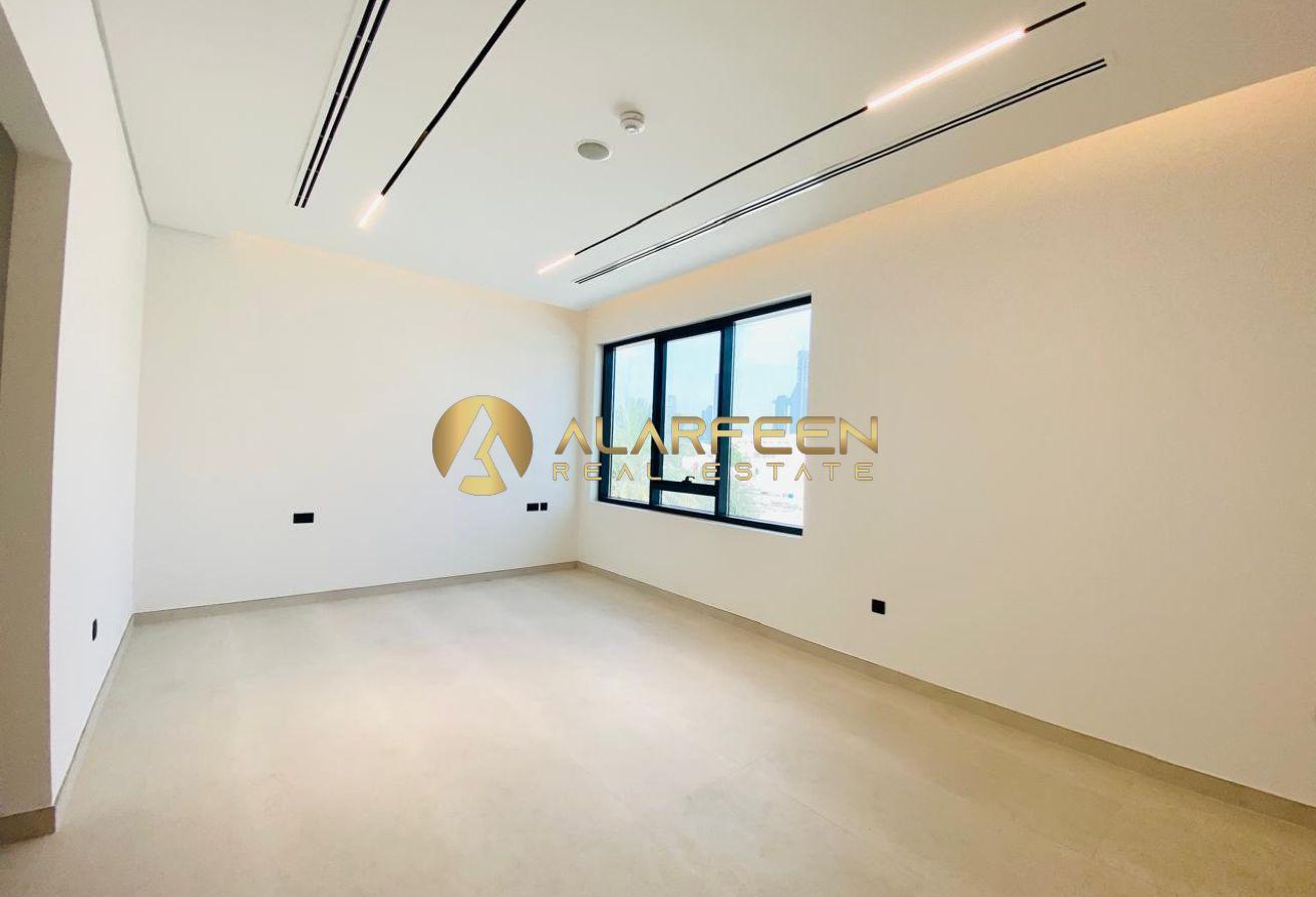 5BR+Maidroom | Spacious Villa | Burj khalifa View photo 5