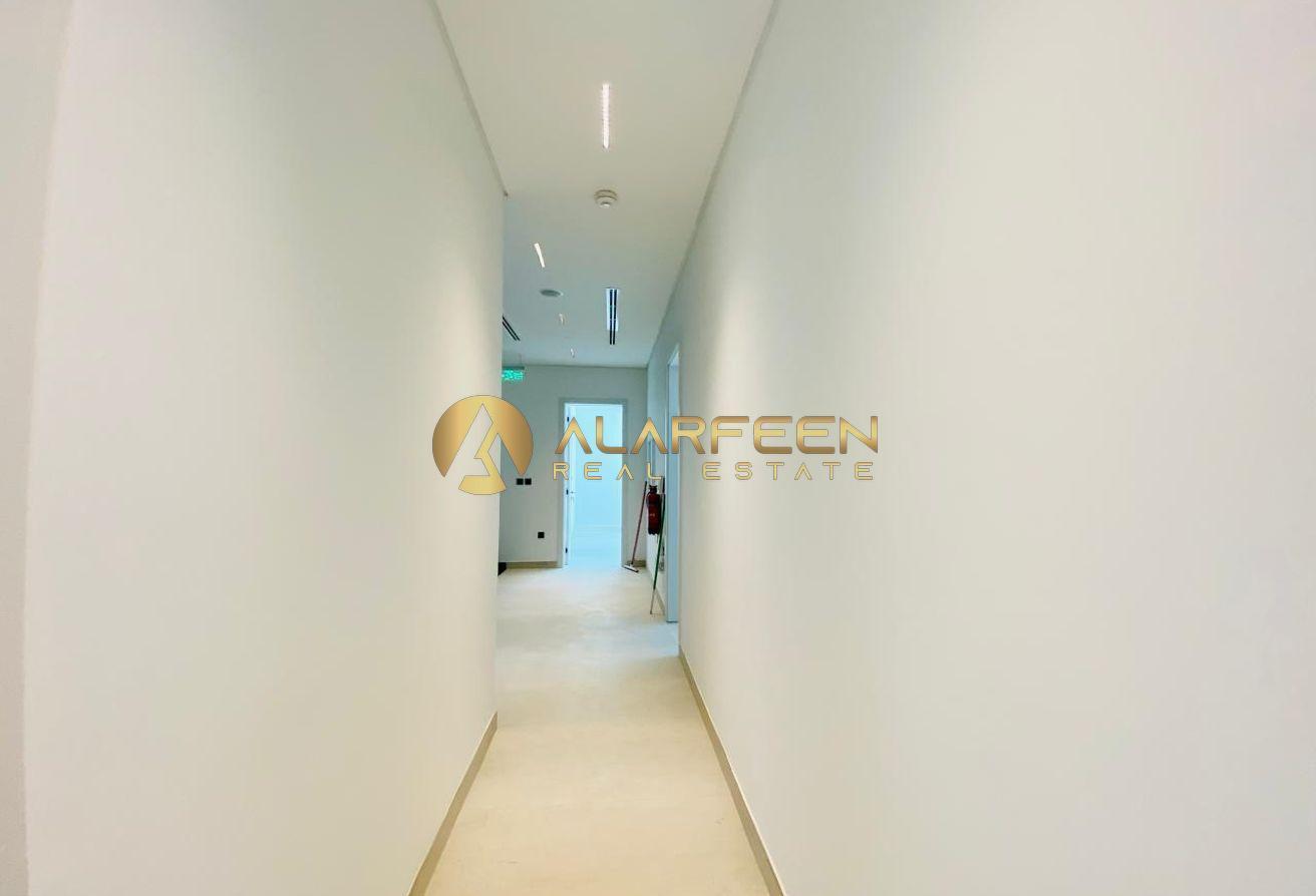 5BR+Maidroom | Spacious Villa | Burj khalifa View photo 19