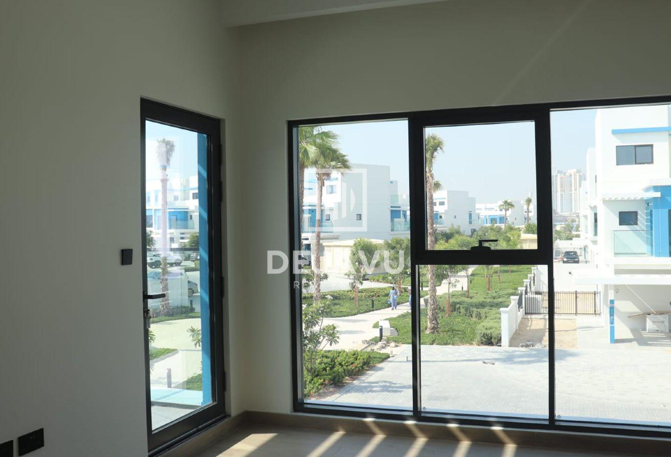 5-Bedroom Corner TH | Biggest Plot | Park View photo 3