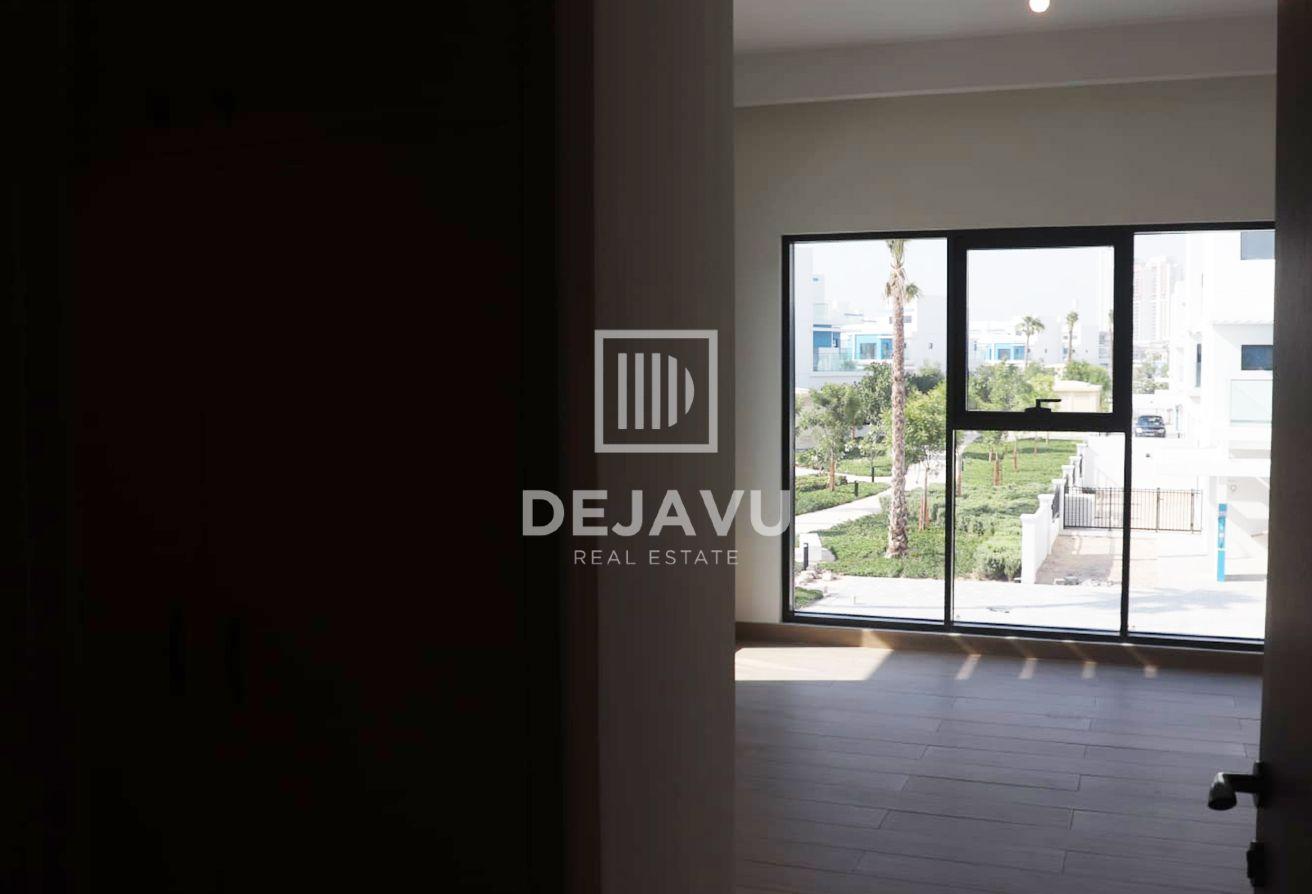 5-Bedroom Corner TH | Biggest Plot | Park View photo 4