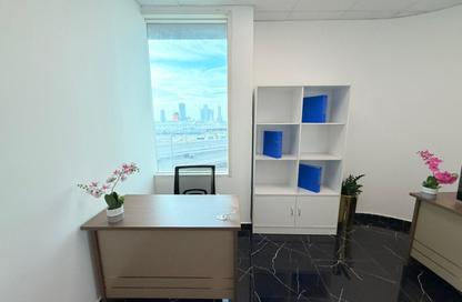 Co-working space - Studio - 1 for rent in Fatima Mohammad Ahmad Bin Suleiman Building - Al Raffa - Bur Dubai - Dubai