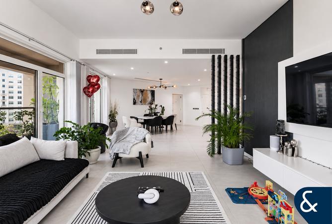 100864471 - Property Image 2