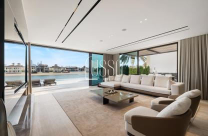 Villa - 5 Bedrooms - 6 Bathrooms for rent in Garden Homes Frond L - Garden Homes - Palm Jumeirah - Dubai Villa - 5 Bedrooms - 6 Bathrooms for rent in Garden Homes Frond L - Garden Homes - Palm Jumeirah - Dubai