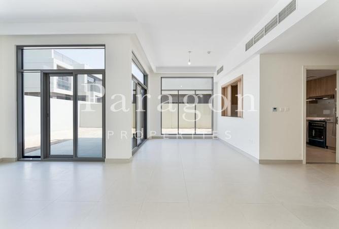 98273159 - Property Image 2