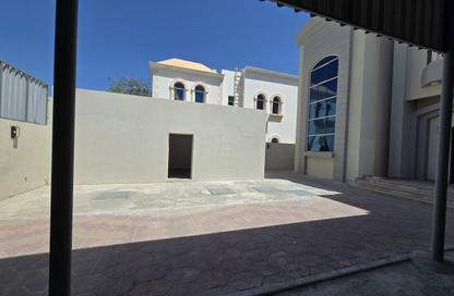 Villa - 5 Bedrooms - 5 Bathrooms for rent in Al Fisht - Al Heerah - Sharjah
