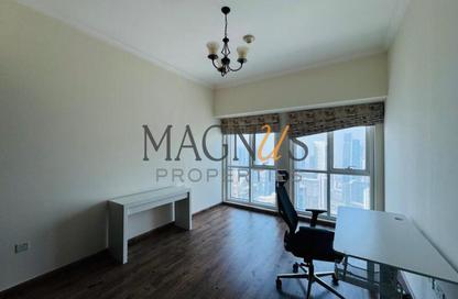 Apartment - 2 - 3 for rent in Churchill Residency Tower - Churchill Towers - Business Bay - Dubai