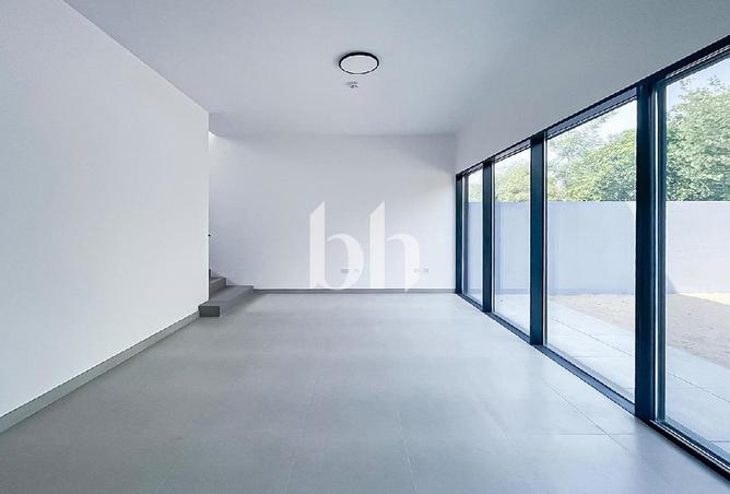 128352174 - Property Main Image