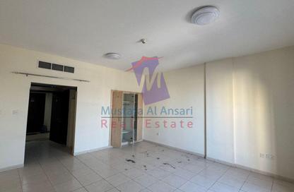 Apartment - Studio - 1 for rent in Building IC1-EMR-12 - Emirates Cluster - International City - Dubai