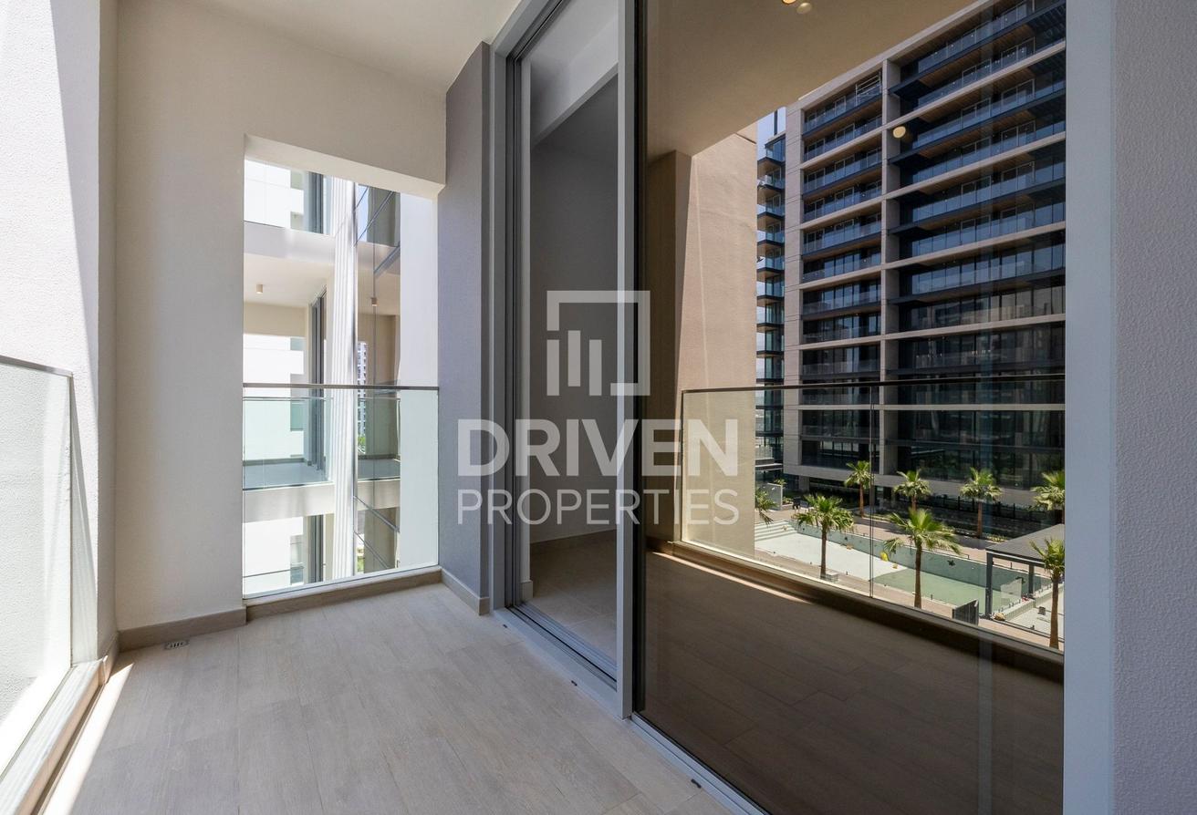 Exclusive | Modern Layout | Spacious Unit photo 14