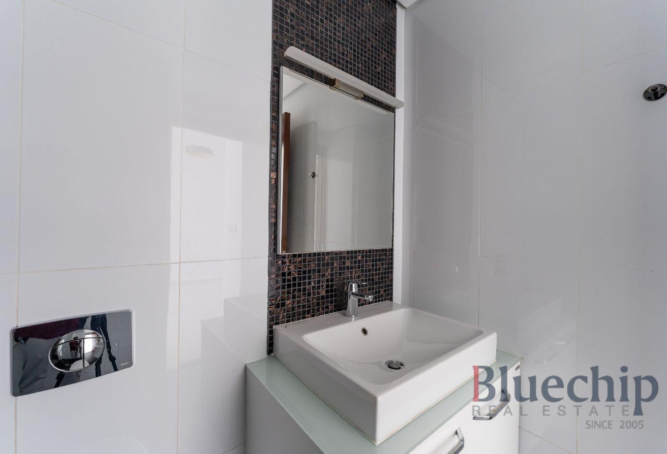 Next to bus stop | Spacious | Well Maintained photo 21