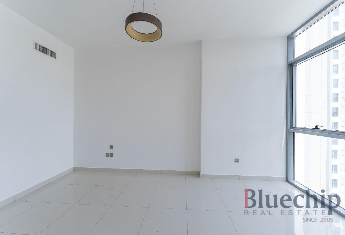 Next to bus stop | Spacious | Well Maintained photo 8
