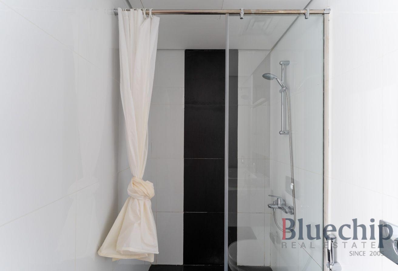 Next to bus stop | Spacious | Well Maintained photo 18