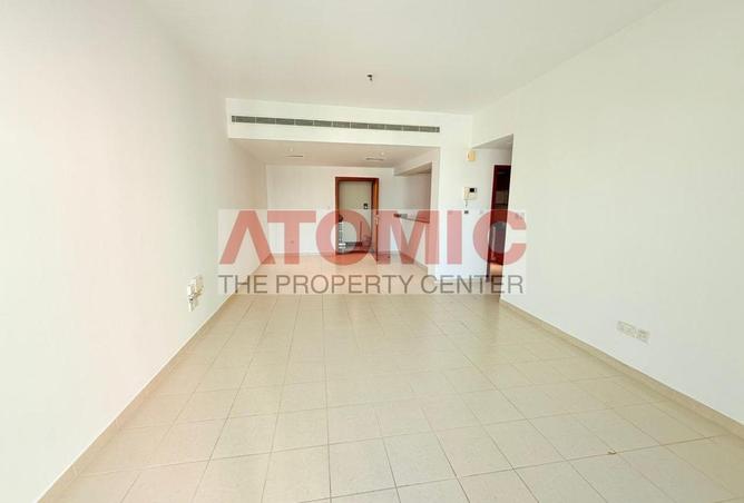 Spacious Unit | Pool View | Mint condition photo 2
