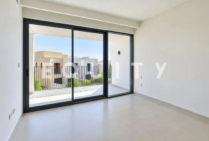 156017601 - Property Image 3