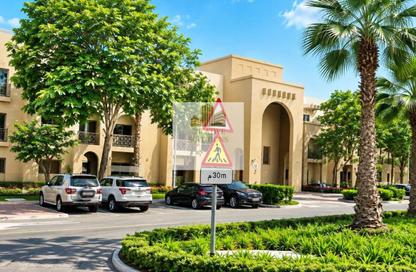 Apartment - 2 Bedrooms - 2 Bathrooms for rent in The Gardens Building 104 - The Gardens Buildings - The Gardens - Dubai