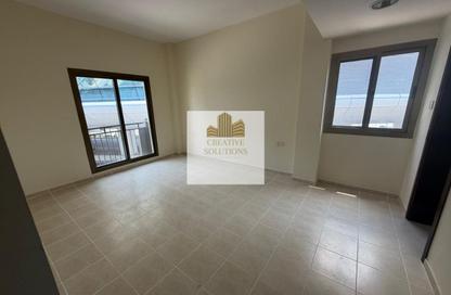 Apartment - 2 Bedrooms - 2 Bathrooms for rent in The Gardens Building 104 - The Gardens Buildings - The Gardens - Dubai