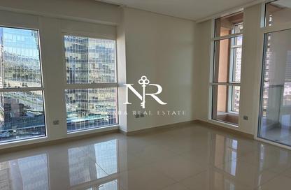 شقة - 3 - 4 للايجار في يونايتد سكوير - الخالدية - أبوظبي