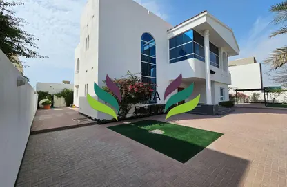 Villa - 5 Bedrooms - 5 Bathrooms for rent in Umm Suqeim 2 Villas - Umm Suqeim 2 - Umm Suqeim - Dubai