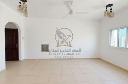 Apartment - 1 - 1 for rent in Al Qulaya'ah - Al Sharq - Sharjah Apartment - 1 - 1 for rent in Al Qulaya'ah - Al Sharq - Sharjah