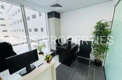 مكتب - غرفة نوم - 1 حمام للايجار في الفجر كومبلكس - عود ميثاء - بر دبي - دبي