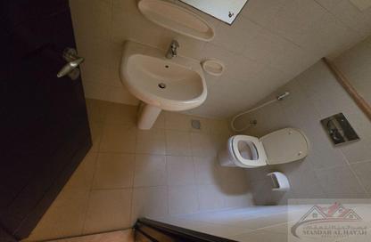 Apartment - 2 Bedrooms - 2 Bathrooms for rent in Muwaileh 29 Building - Muwaileh - Sharjah