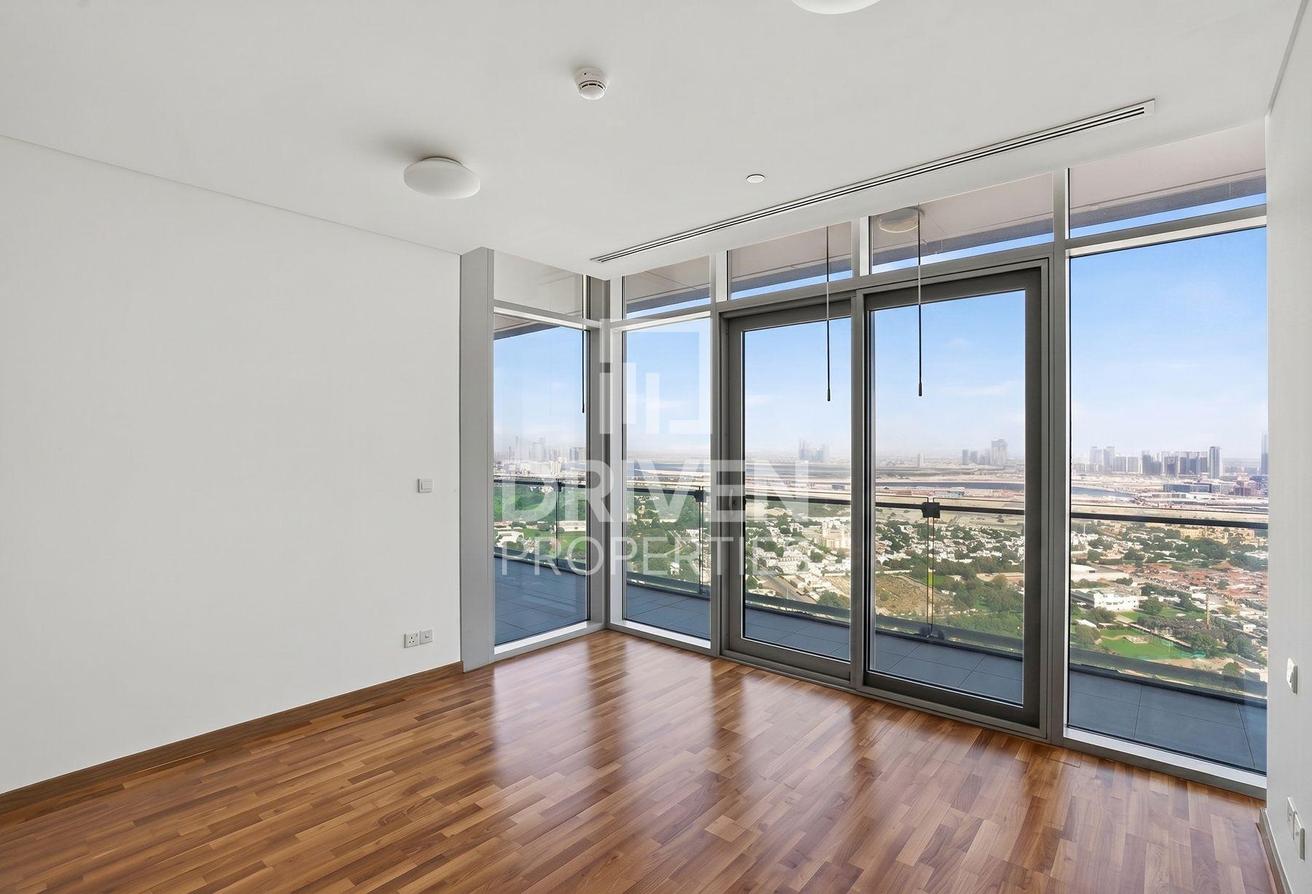 Stunning Sea View | Great Location | Vacant photo 5