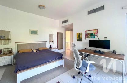 Villa - 3 Bedrooms - 2 Bathrooms for rent in Springs 4 - The Springs - Dubai