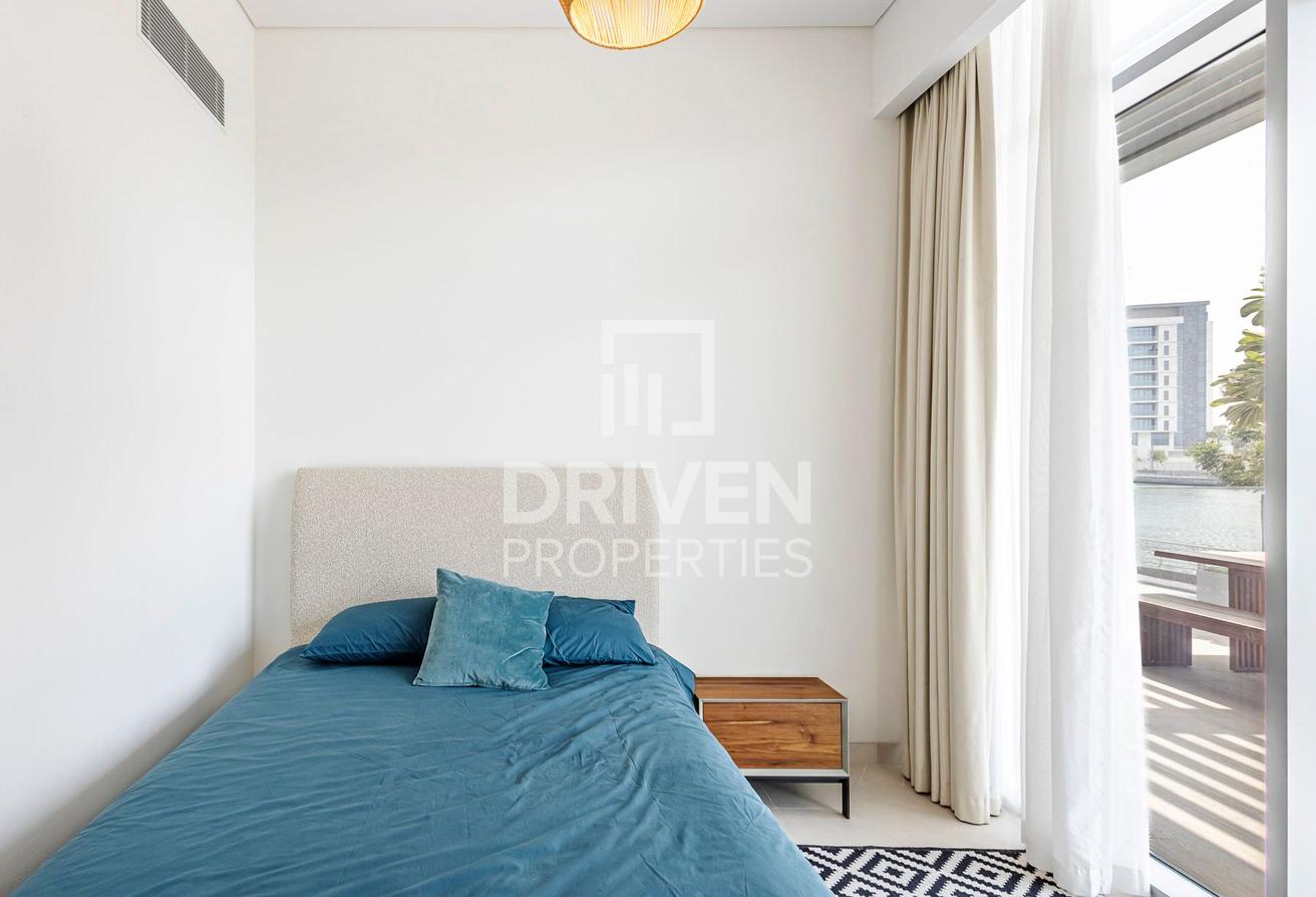 Vacant by Oct. 1st | Canal Views | Large Terrace photo 9