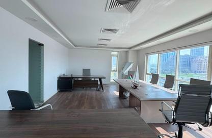 Co-working space - Studio - 2 Bathrooms for rent in Thuraya Al Majaz Building - Al Majaz 3 - Al Majaz - Sharjah