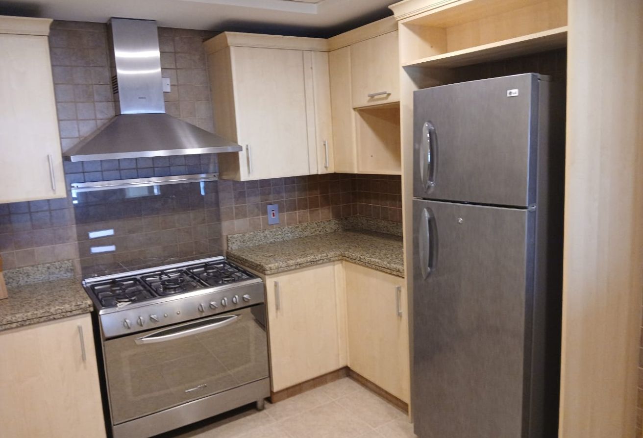 SEA VIEW | SPACIOUS 2BR | BEACH ACCESS gallery image