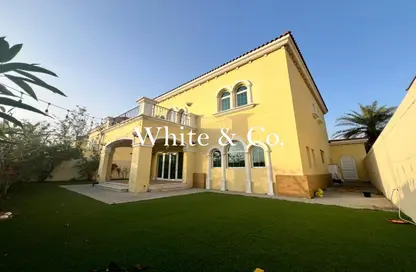 Villa - 3 Bedrooms - 4 Bathrooms for rent in District 7 - Jumeirah Park - Dubai