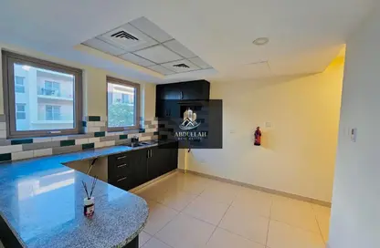 شقة - غرفة نوم - 1 حمام للايجار في أبتاون الزاهية - الزاهية - تجارية مويلح - الشارقة