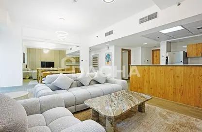 Apartment - 2 Bedrooms - 3 Bathrooms for sale in Continental Tower - Dubai Marina - Dubai