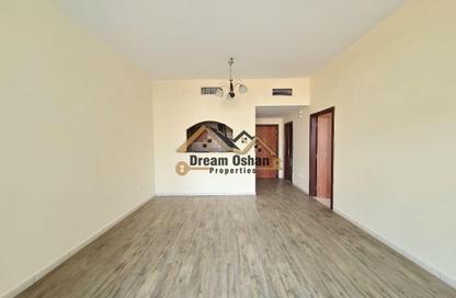 Apartment - 1 - 2 for rent in University View Block B - University View - Dubai Silicon Oasis - Dubai